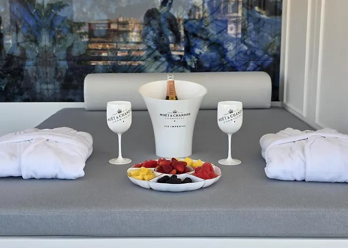 Valentine Vatican View & Jacuzzi * Rome