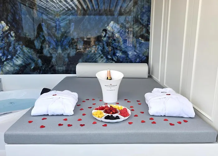 Valentine Vatican View & Jacuzzi *